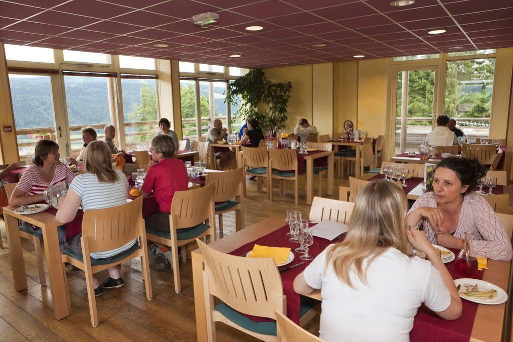 Evasion Tonique Hotell Villers-le-Lac Exteriör bild